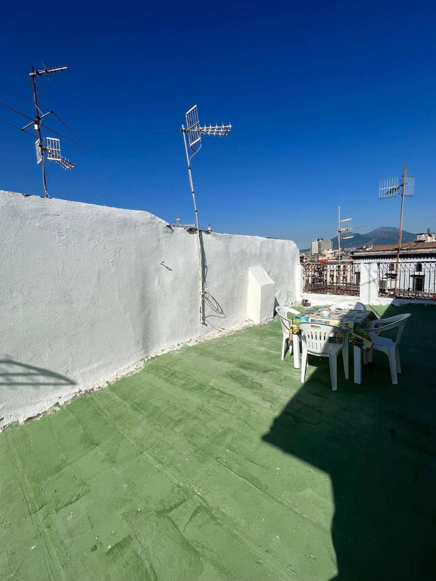 Casa La Terrazza Dei Tribunali Naples Exterior photo